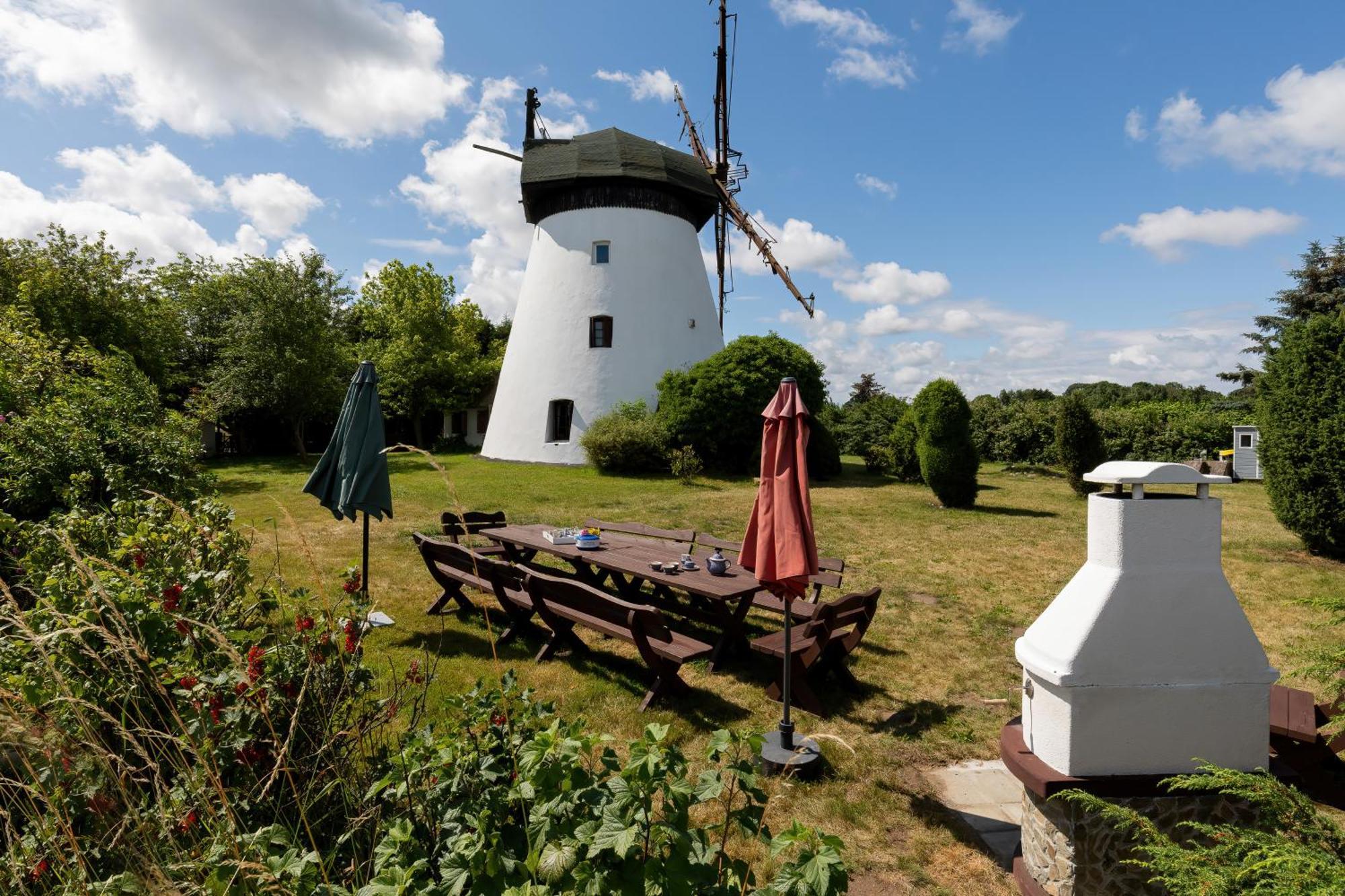 Windmill Vacation Home In Ledzin Near Baltic Sea Niechorze Rum bild